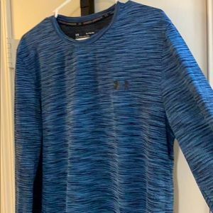 Fitted XL Under Armor long sleeve